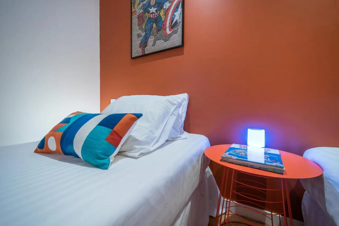 Loft Familial Au Coeur De Paris Avec Clim, Arcade Et Baby-Foot Proche Republique Et Canal St Martin 0*,  France