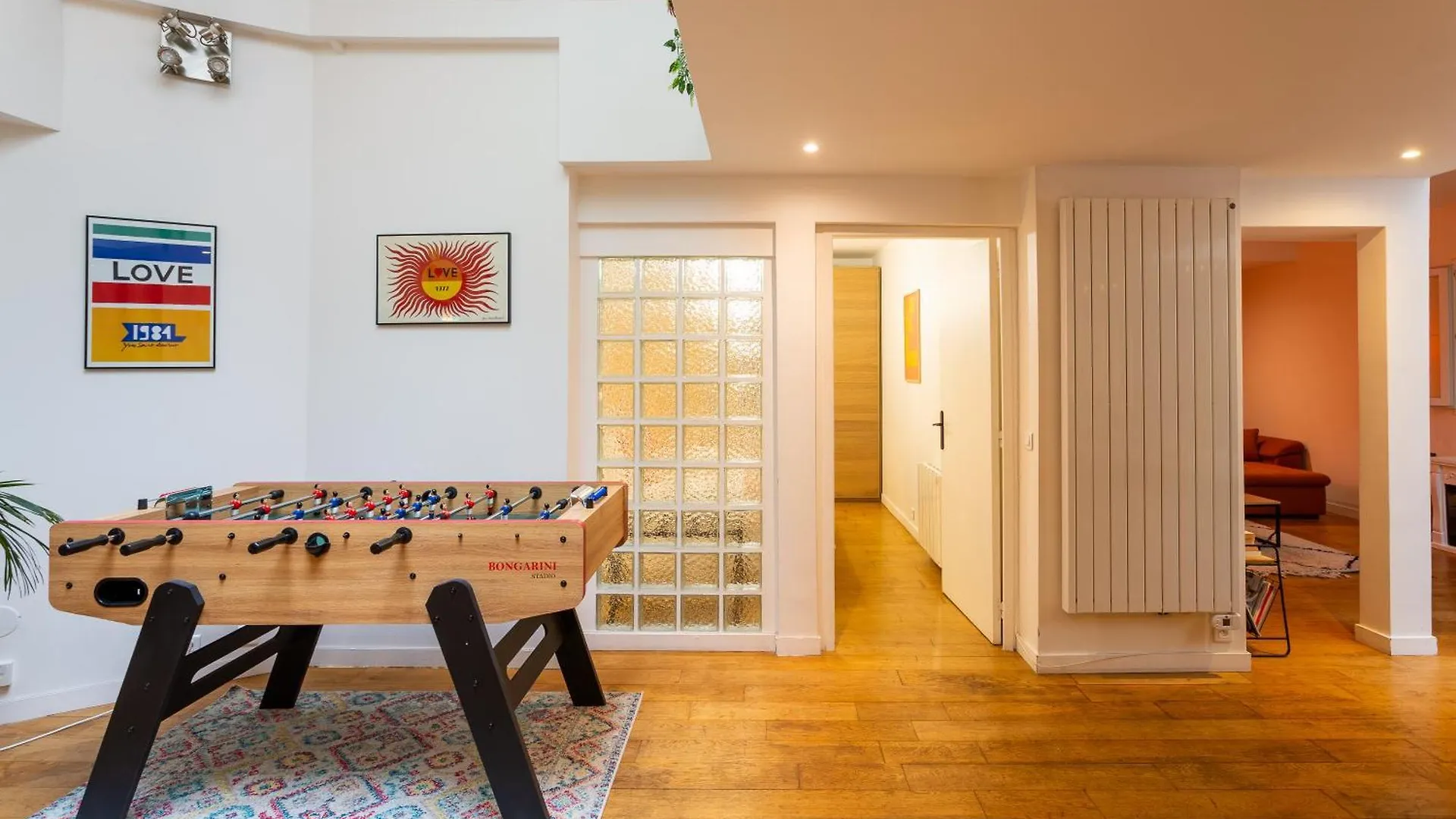 Loft Familial Au Coeur De Paris Avec Clim, Arcade Et Baby-Foot Proche Republique Et Canal St Martin France